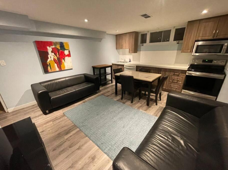 Apartment Lovely 2 Bedroom Basement In